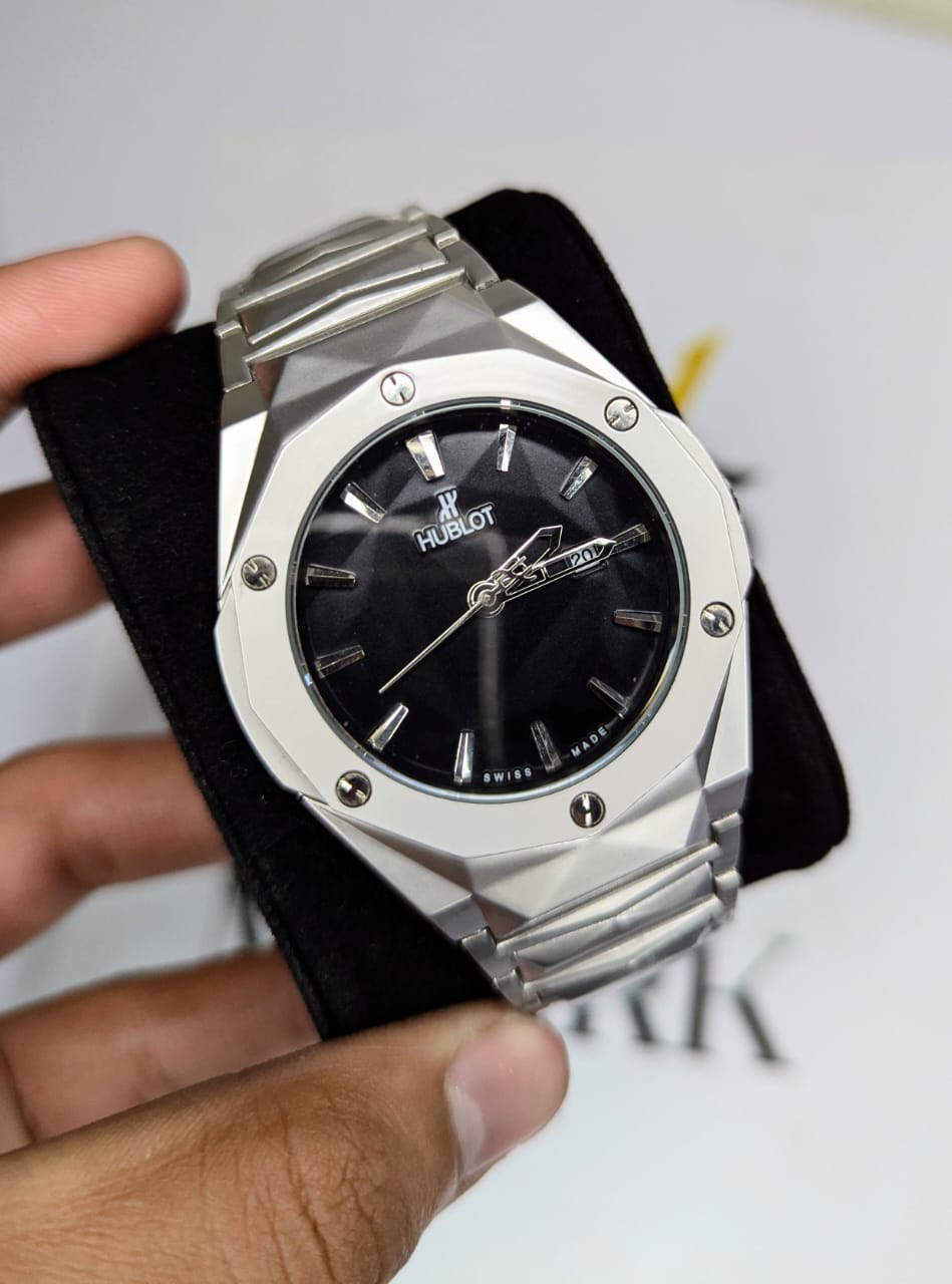 Hublot diamond cut (black dial)